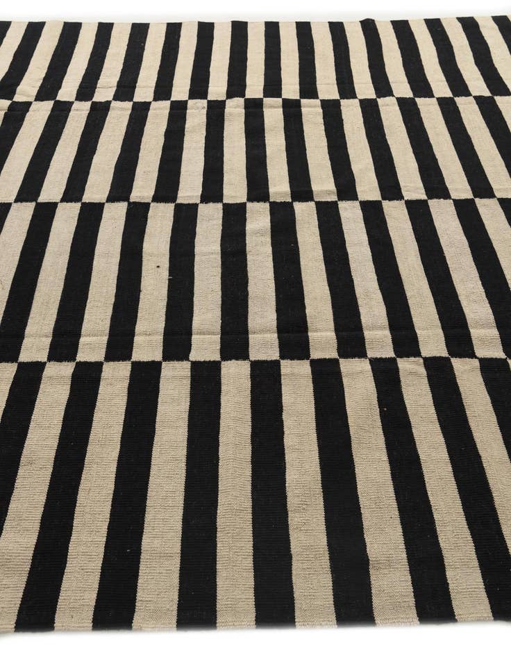 Detail image of 8' 7 x 9' 7  Hand Woven Kilim Modern Wool Rug