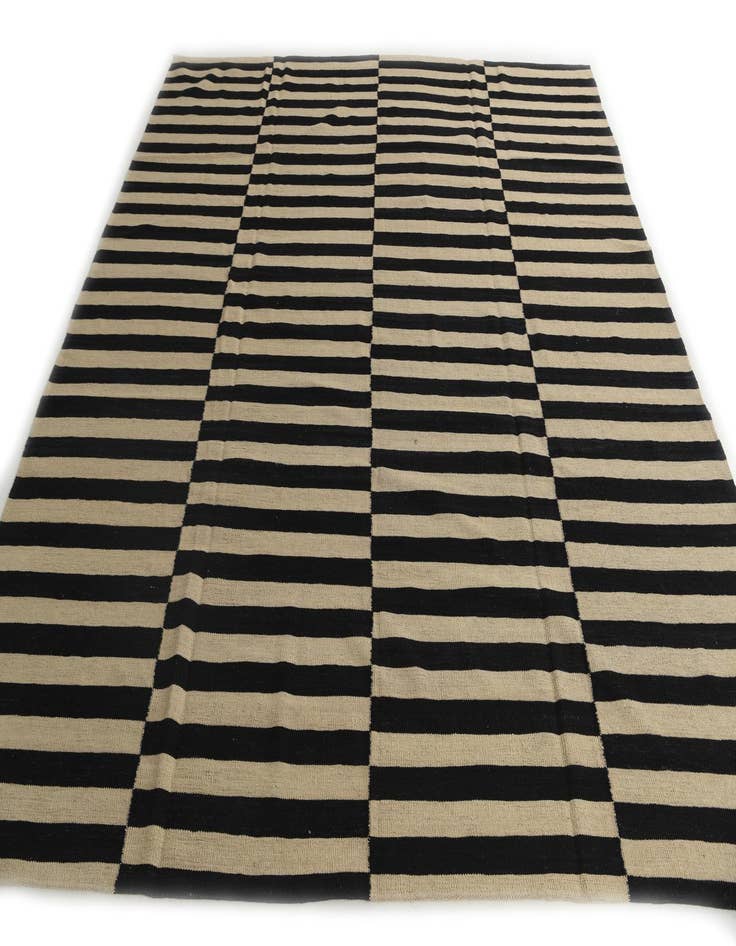 Detail image of 8' 9 x 9' 8  Hand Woven Kilim Modern Wool Rug