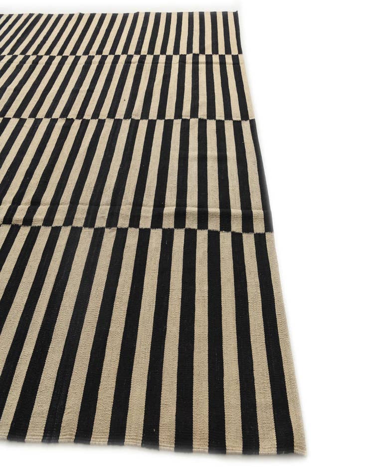 Detail image of 8' 9 x 9' 8 Hand Woven Kilim Modern Wool Rug