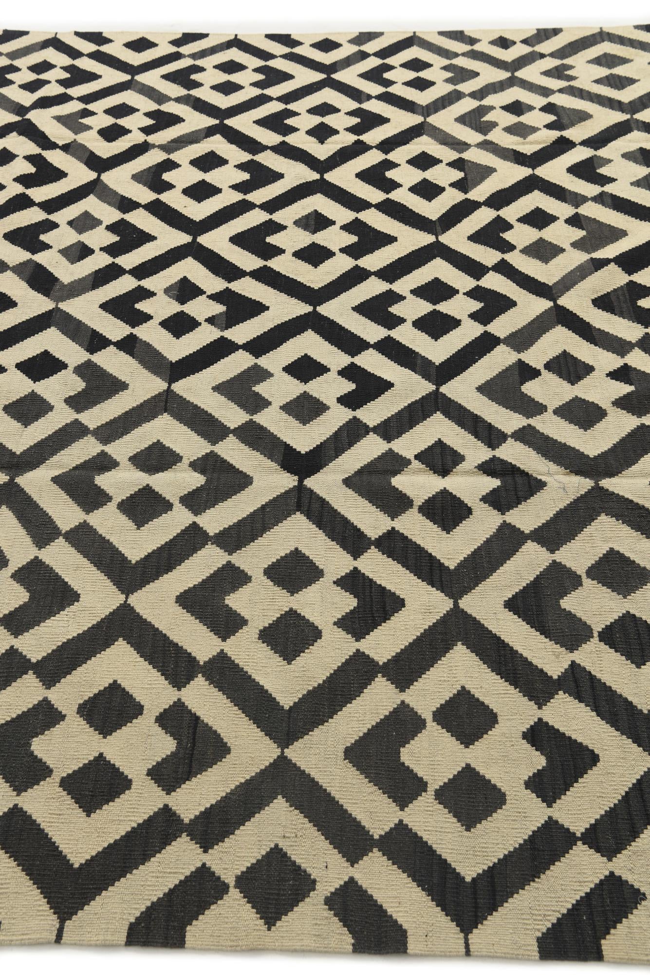 8' 6 x 11' 4 Hand Woven Kilim Modern Wool Rug