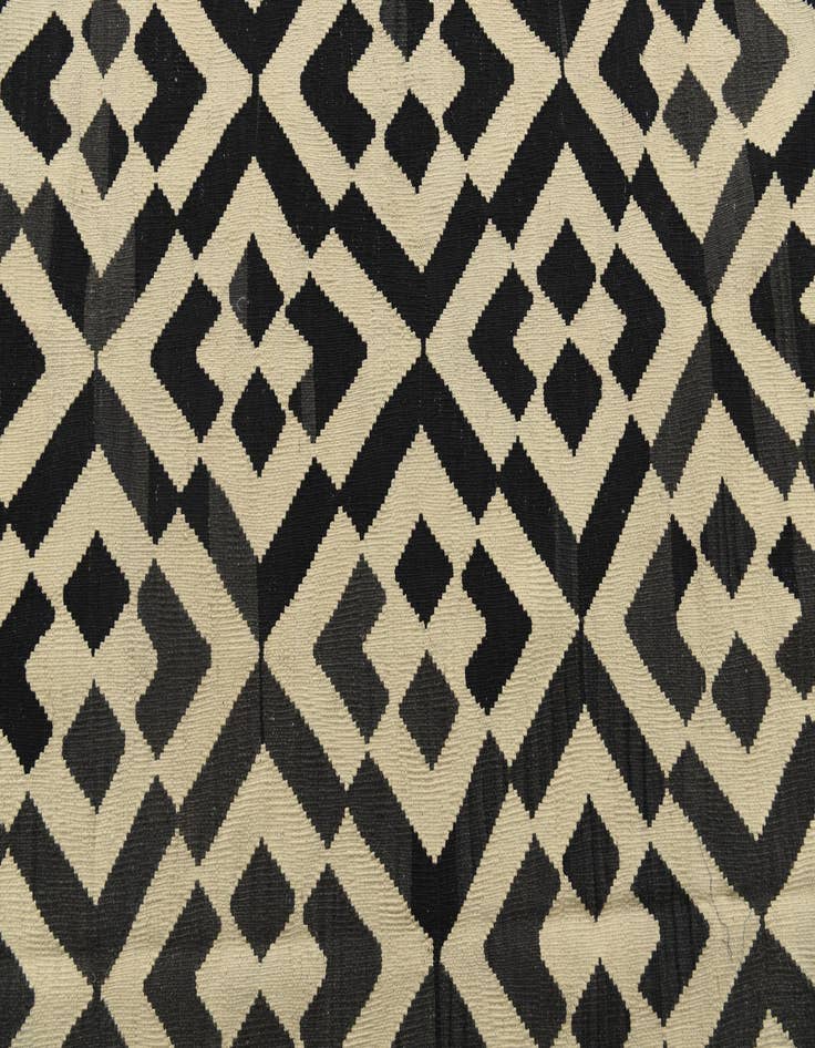 Detail image of 8' 6 x 11' 4  Hand Woven Kilim Modern Wool Rug