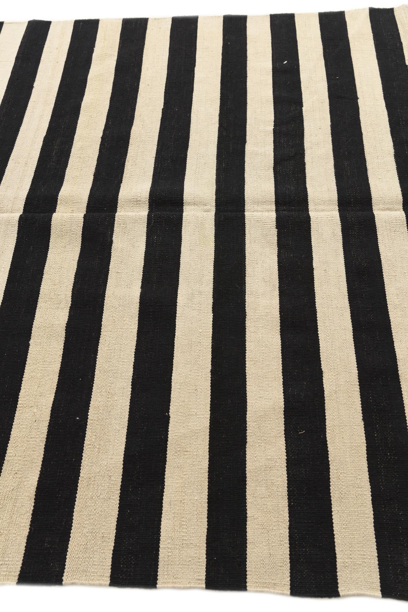 5' 6 x 8' Hand Woven Kilim Modern Wool Rug