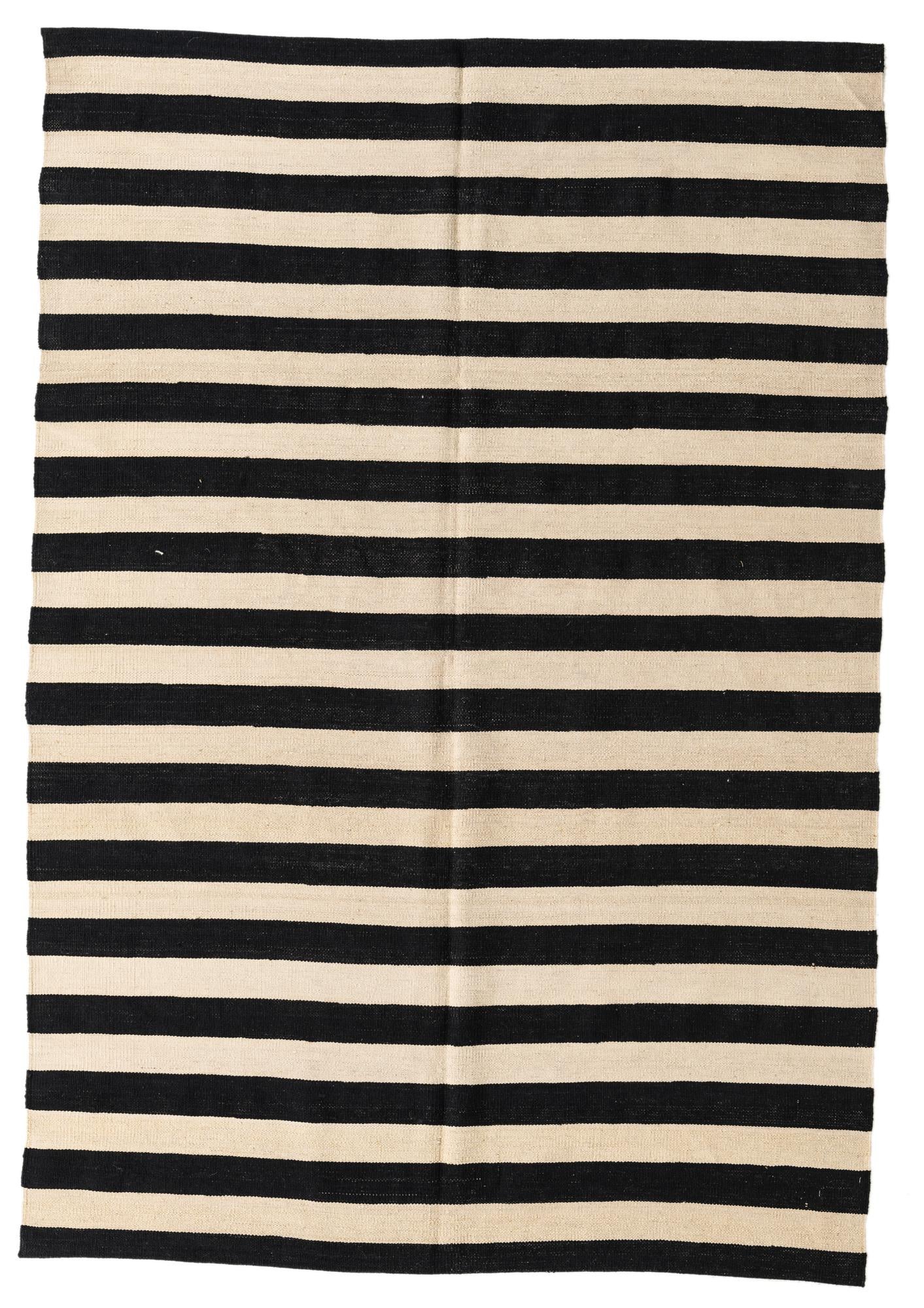 5' 6 x 8' Hand Woven Kilim Modern Wool Rug