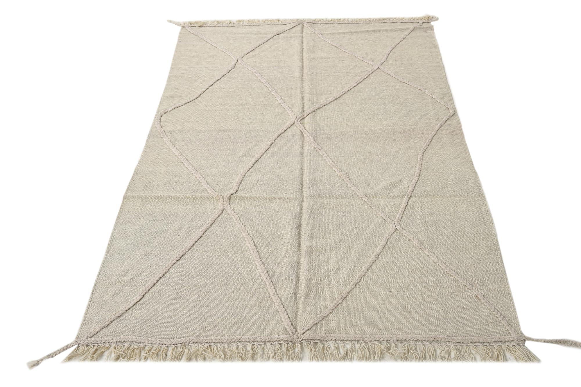 4' 1 x 6' Hand Woven Kilim Modern Wool Rug