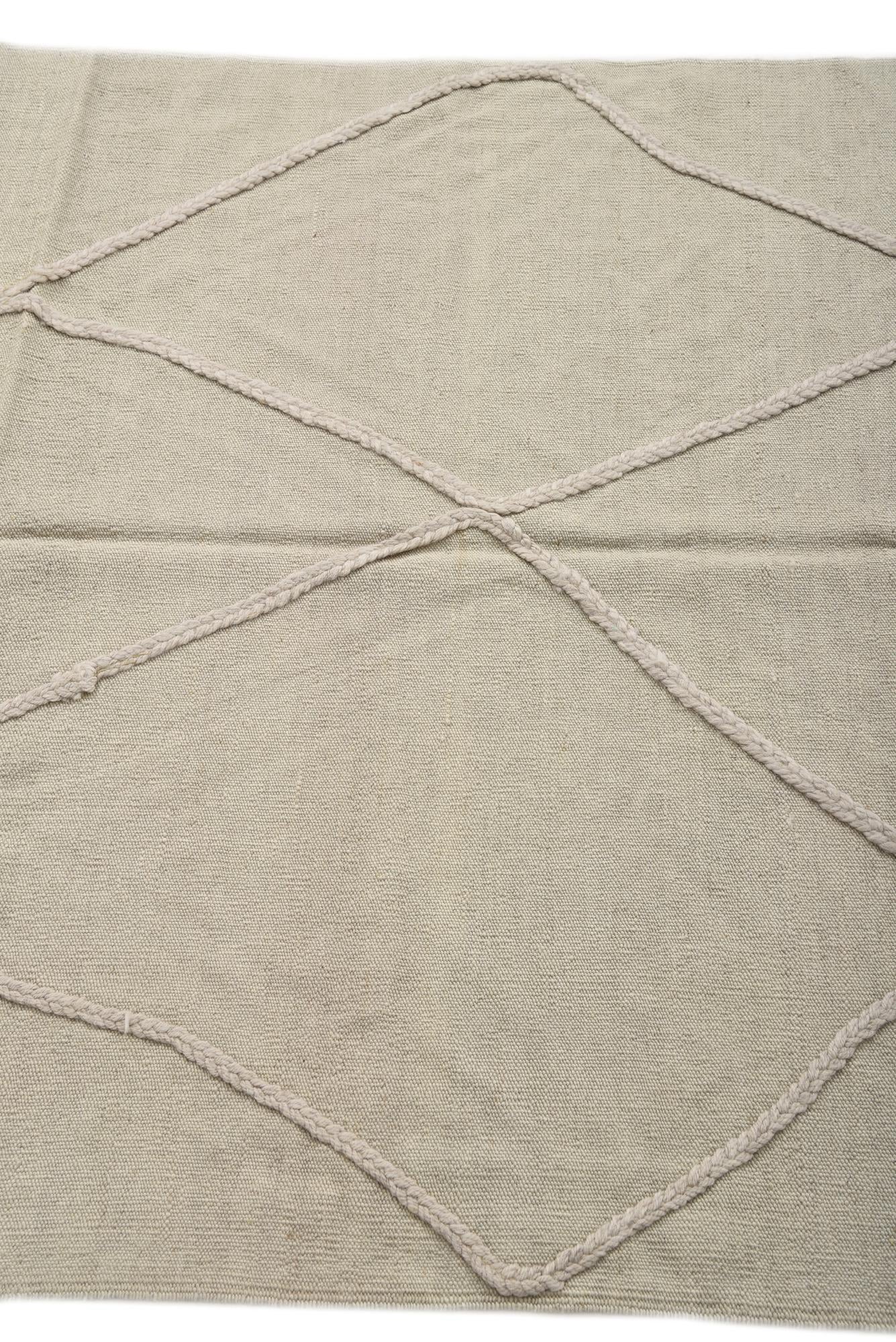 4' 1 x 6' Hand Woven Kilim Modern Wool Rug