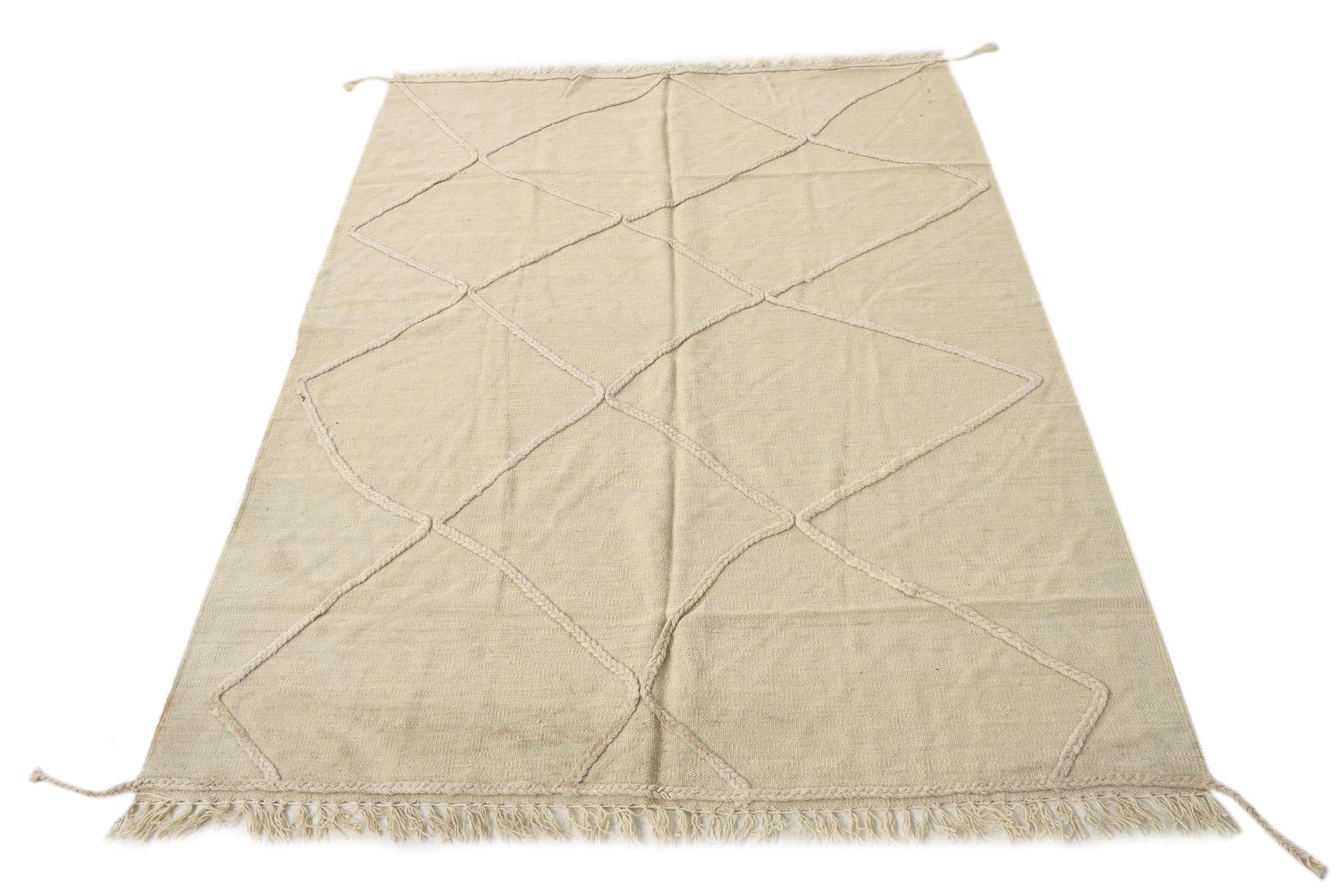 4' 7 x 6' 4 Hand Woven Kilim Modern Wool Rug