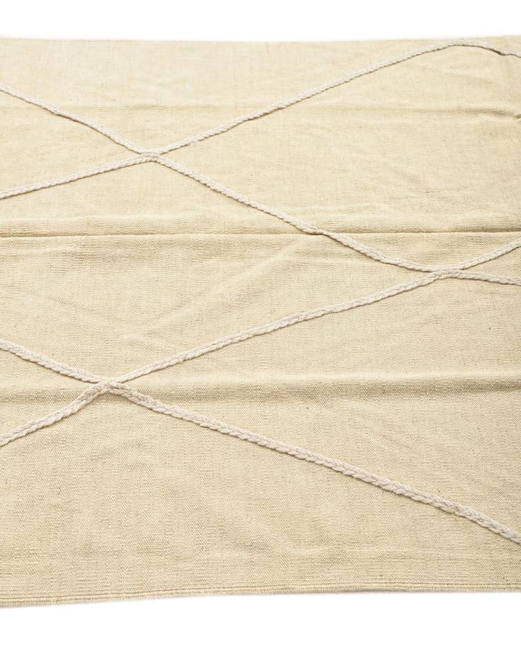 Detail image of 4' 8 x 7' 3  Hand Woven Kilim Modern Wool Rug