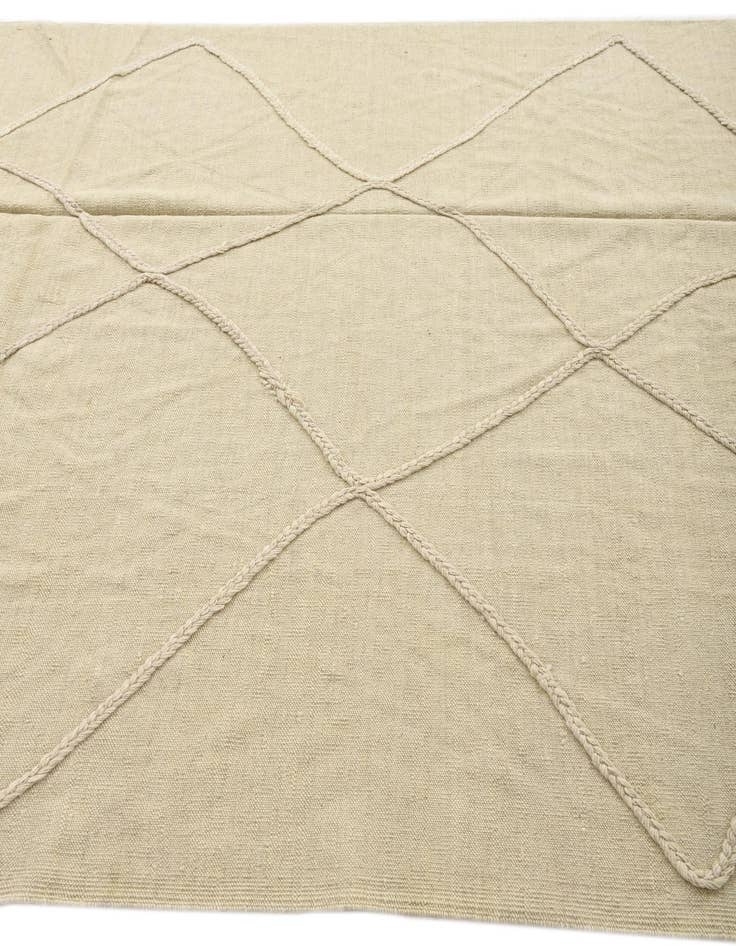 Detail image of 5' 6 x 8'  Hand Woven Kilim Modern Wool Rug