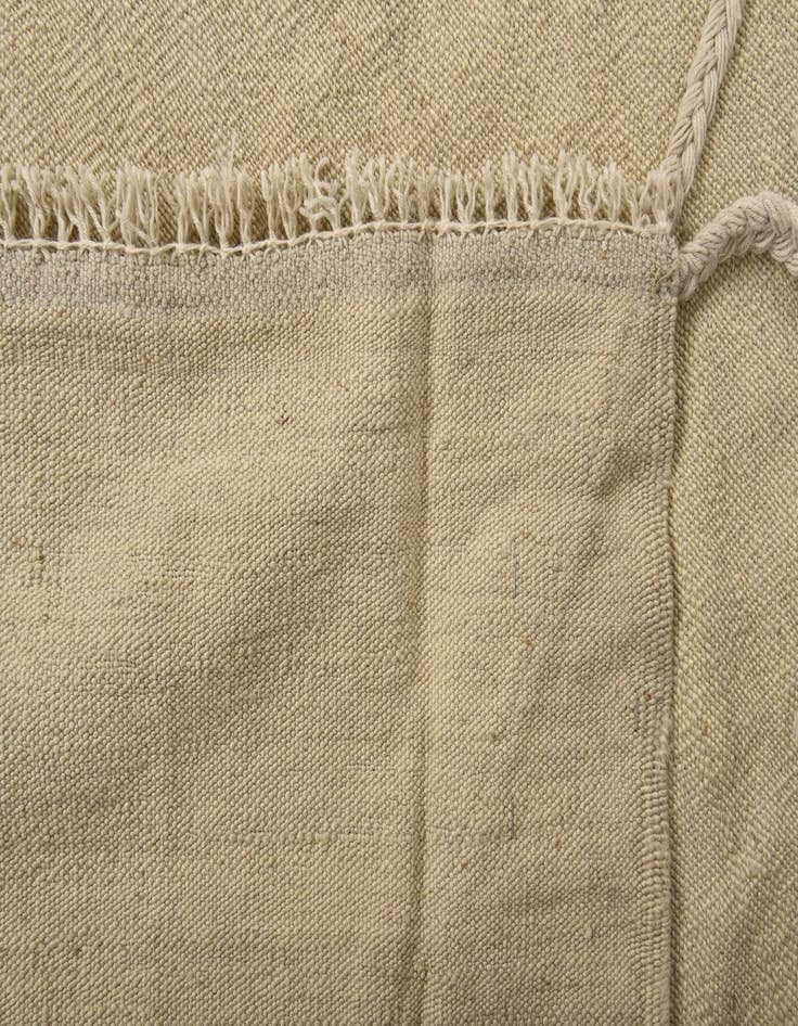 Detail image of 4' 2 x 5' 8  Hand Woven Kilim Modern Wool Rug