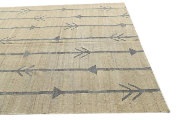 Detail image of 6' 9 x 9' 5 Hand Woven Kilim Modern Wool Rug