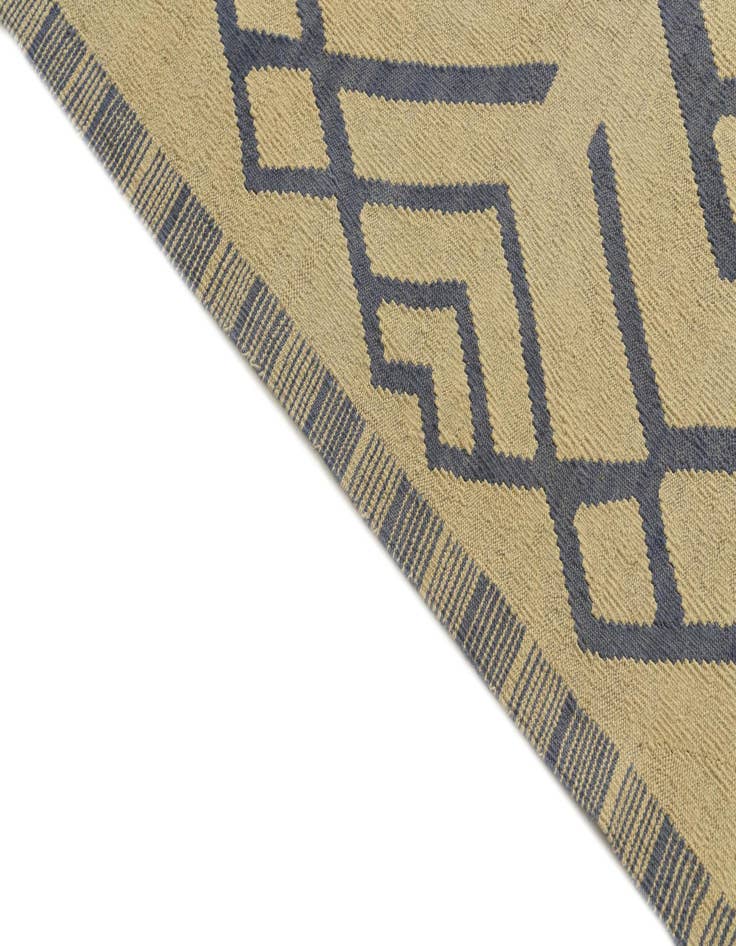 Detail image of 6' 2 x 7' 9  Hand Woven Kilim Modern Wool Rug