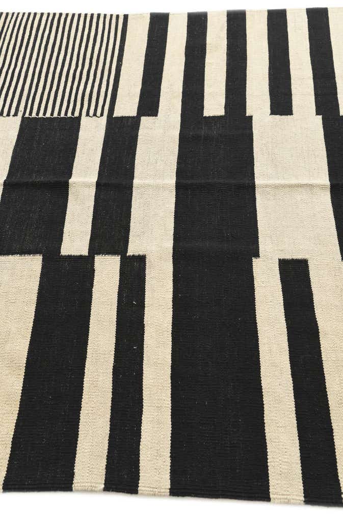 5' 1 x 6' 7 Hand Woven Kilim Modern Wool Rug