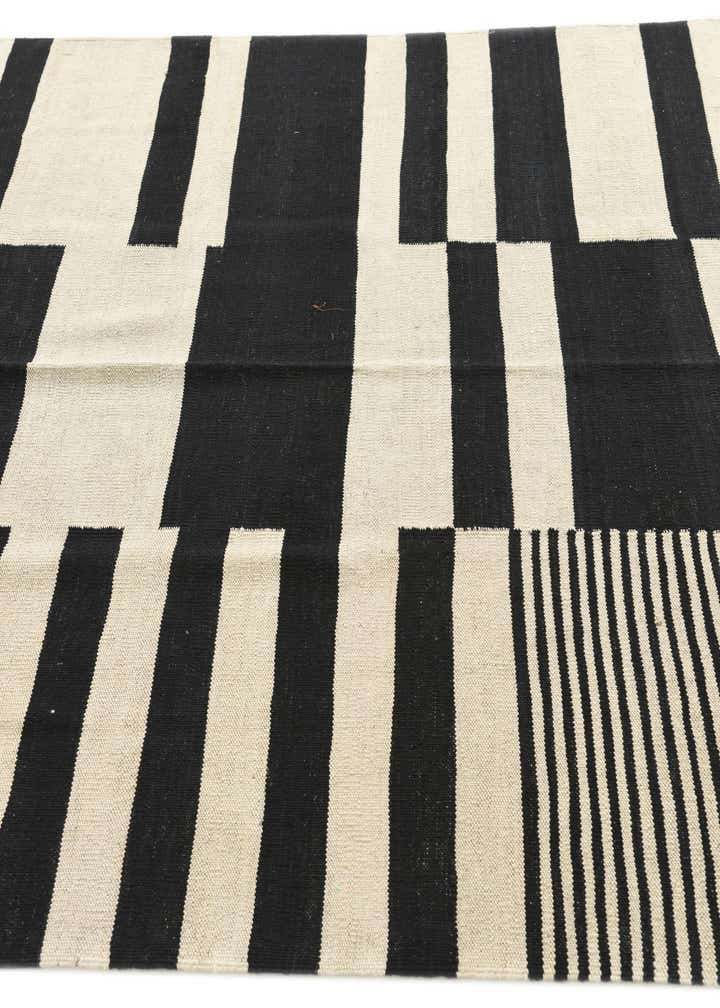 5' x 7' Hand Woven Kilim Modern Wool Rug