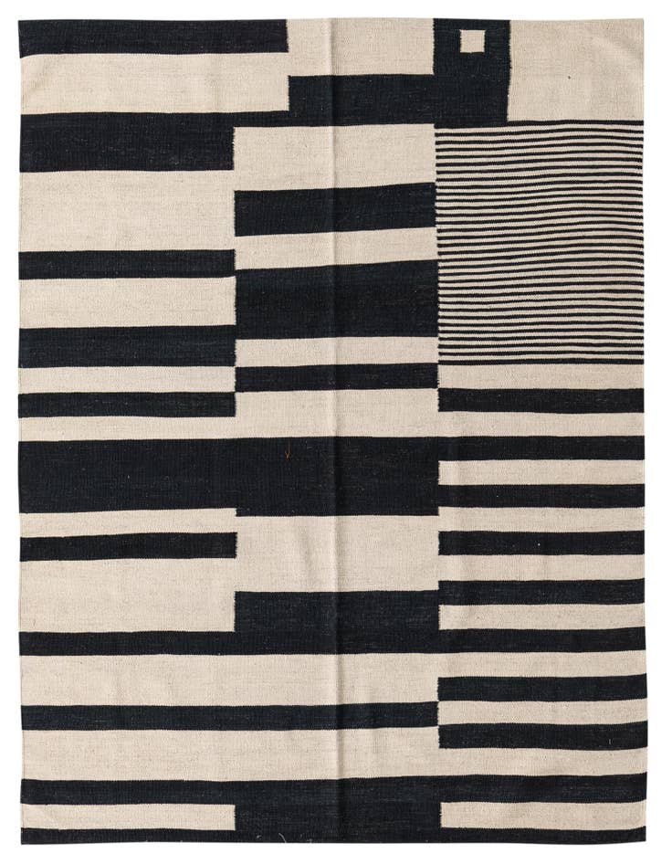 Detail image of 5' x 7' Hand Woven Kilim Modern Wool Rug