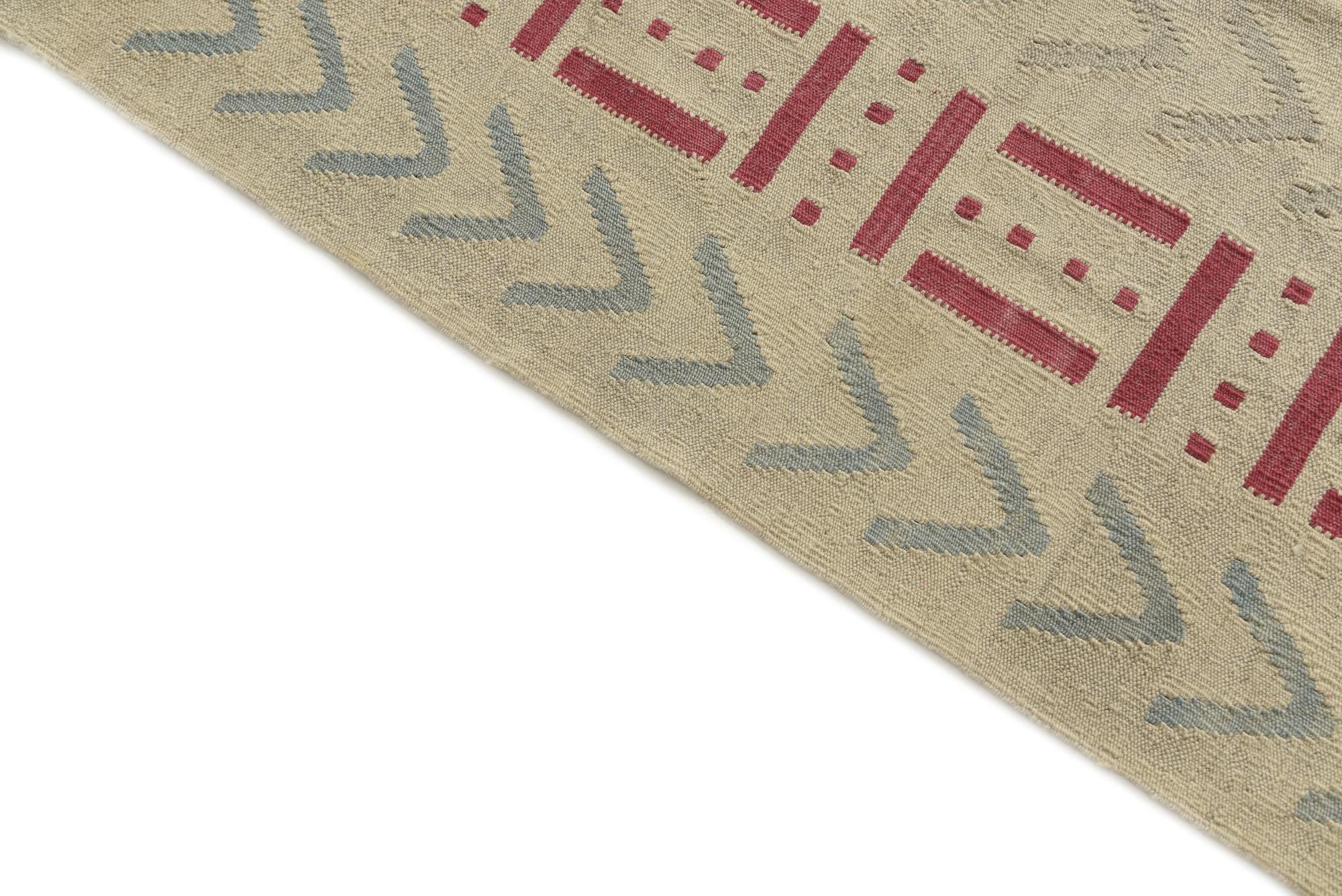 5' 1 x 6' 6 Hand Woven Kilim Modern Wool Rug