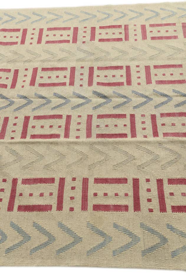 Detail image of 5' 2 x 6' 2 Hand Woven Kilim Modern Wool Rug