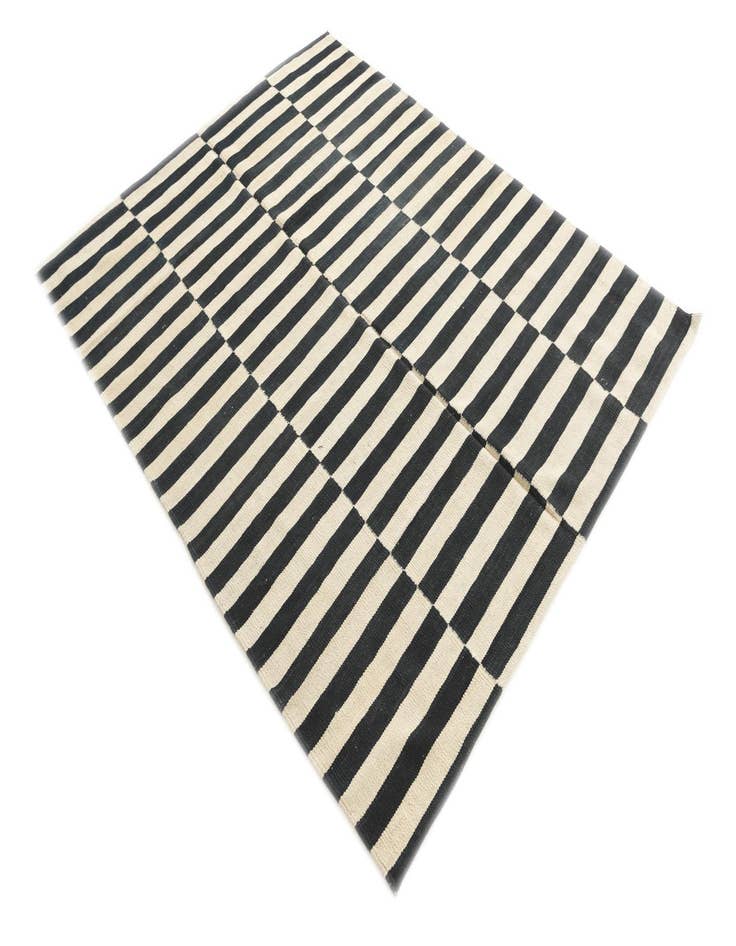 Detail image of 5' x 6' 4  Hand Woven Kilim Modern Wool Rug