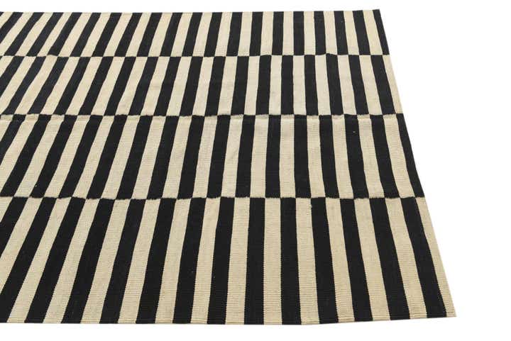 5' 1 x 6' 3 Hand Woven Kilim Modern Wool Rug
