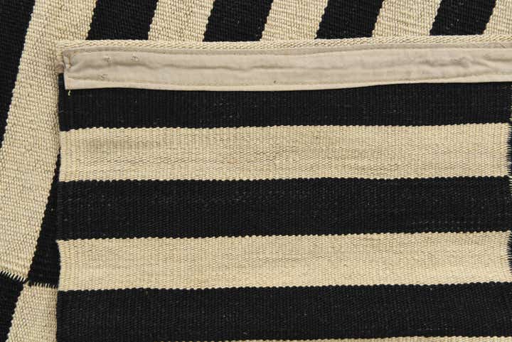 5' 1 x 6' 3 Hand Woven Kilim Modern Wool Rug