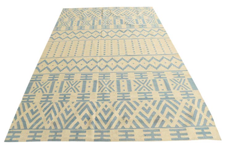 Detail image of 6' 6 x 9' 6 Hand Woven Kilim Modern Wool Rug