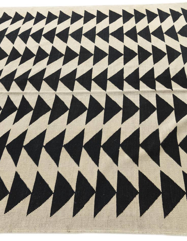 Detail image of 6' 9 x 9' 8  Hand Woven Kilim Modern Wool Rug