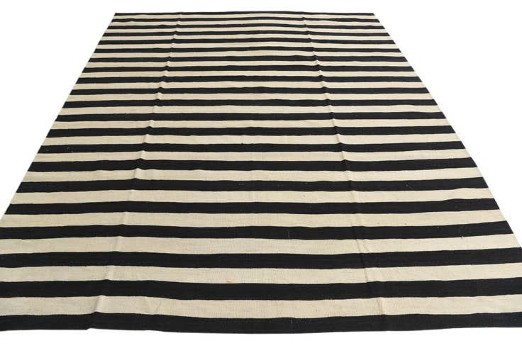 Detail image of 8' 3 x 9' 9 Hand Woven Kilim Modern Wool Rug