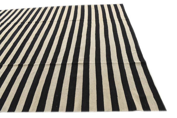 Detail image of 8' 3 x 9' 9 Hand Woven Kilim Modern Wool Rug