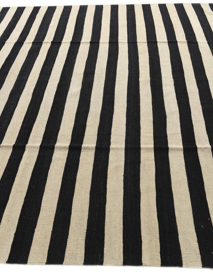 Detail image of 8' 3 x 9' 9  Hand Woven Kilim Modern Wool Rug