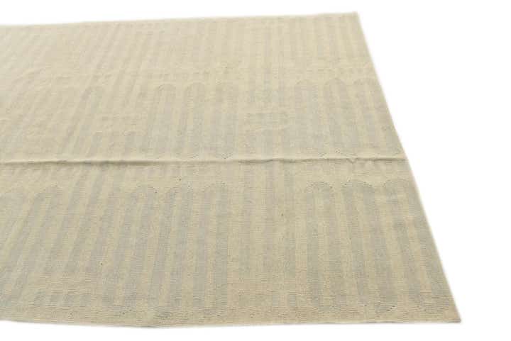 5' 9 x 7' 7 Hand Woven Kilim Modern Wool Rug