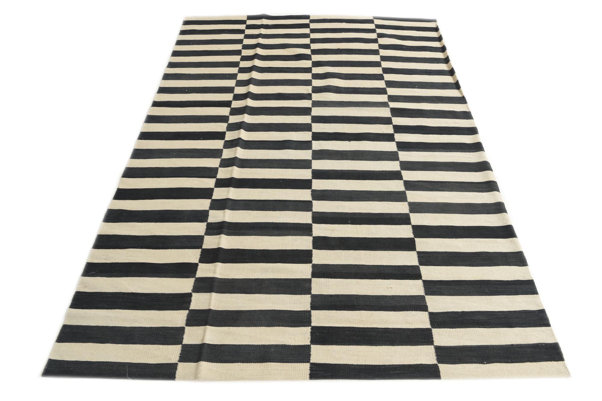 5' 4 x 7' 8 Hand Woven Kilim Modern Wool Rug