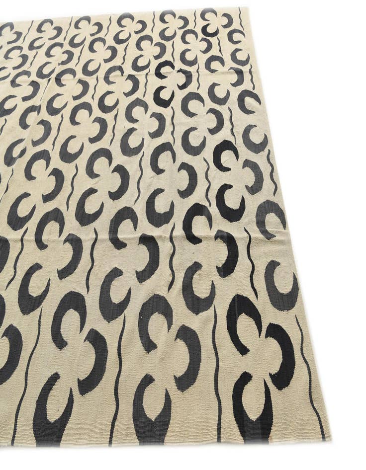 Detail image of 8' 7 x 9' 7  Hand Woven Kilim Modern Wool Rug