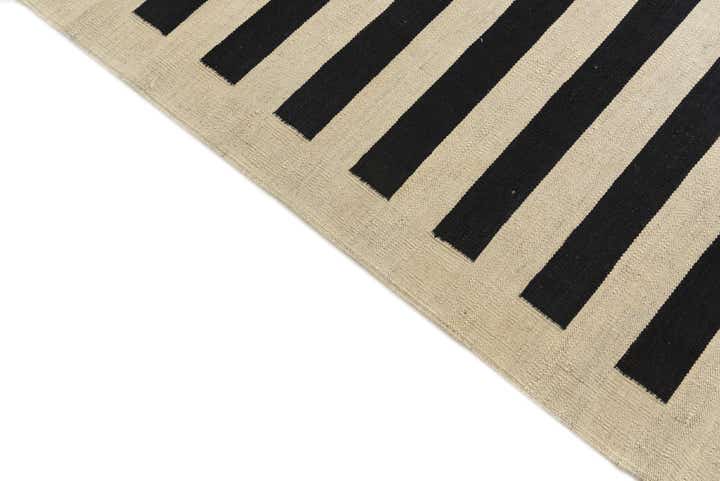 6' 8 x 9' 8 Hand Woven Kilim Modern Wool Rug