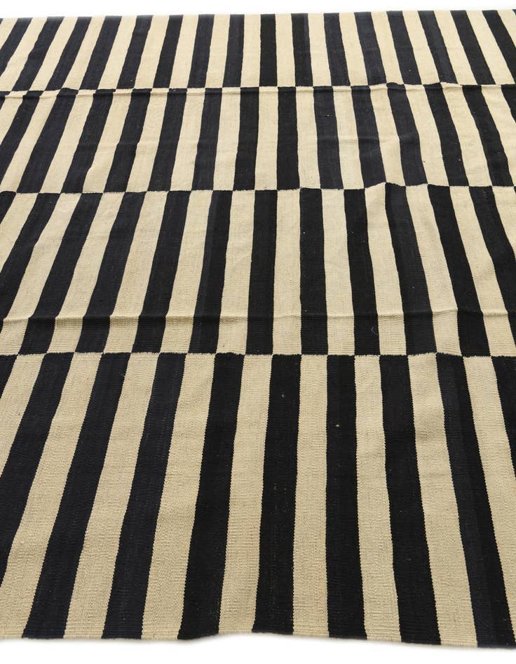 Detail image of 8' 7 x 11' 1  Hand Woven Kilim Modern Wool Rug