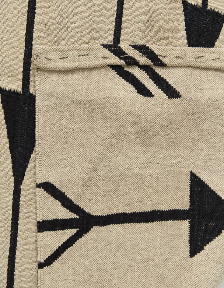 Detail image of 6' x 7' 4  Hand Woven Kilim Modern Wool Rug