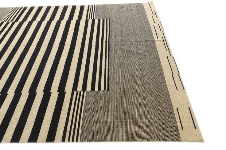 Detail image of 7' x 9' 8 Hand Woven Kilim Modern Wool Rug