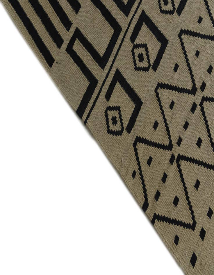 Detail image of 6' 1 x 8' 1  Hand Woven Kilim Modern Wool Rug