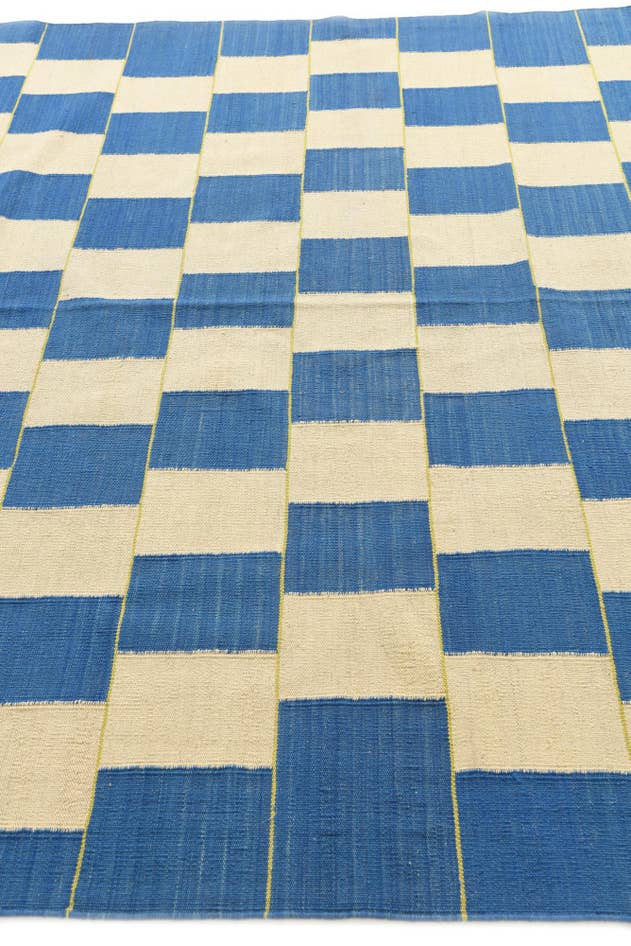 Detail image of 7' 2 x 9' 8 Hand Woven Kilim Modern Wool Rug