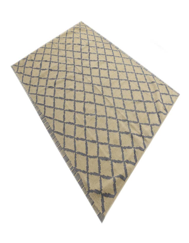 Detail image of 5' 9 x 7' 10  Hand Woven Kilim Modern Wool Rug