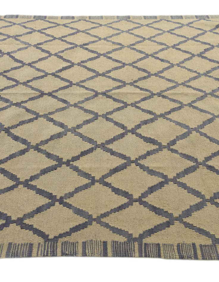 Detail image of 5' 9 x 7' 10  Hand Woven Kilim Modern Wool Rug
