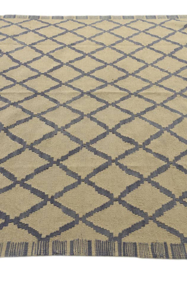 Detail image of 5' 9 x 7' 10 Hand Woven Kilim Modern Wool Rug