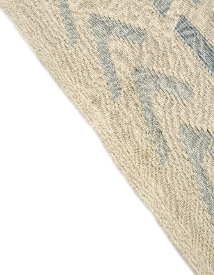 Detail image of 4' 10 x 6' 5  Hand Woven Kilim Modern Wool Rug