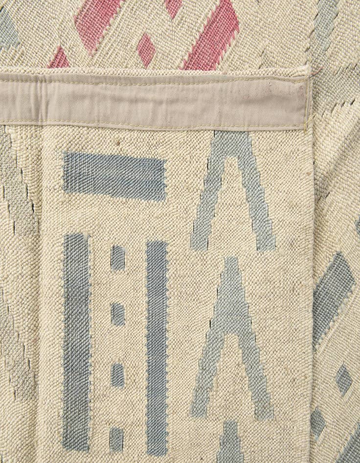 Detail image of 4' 10 x 6' 5  Hand Woven Kilim Modern Wool Rug
