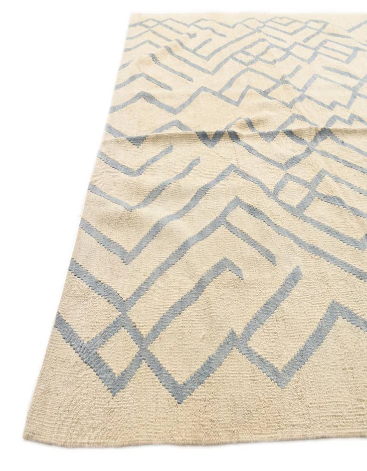 Detail image of 6' 3 x 7' 8  Hand Woven Kilim Modern Wool Rug