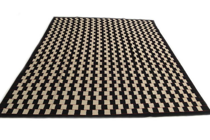 Detail image of 8' 4 x 9' 5 Hand Woven Kilim Modern Wool Rug