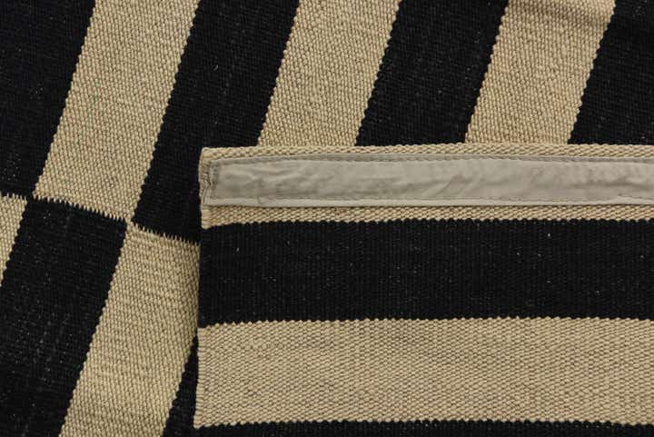 4' 2 x 5' 9 Hand Woven Kilim Modern Wool Rug