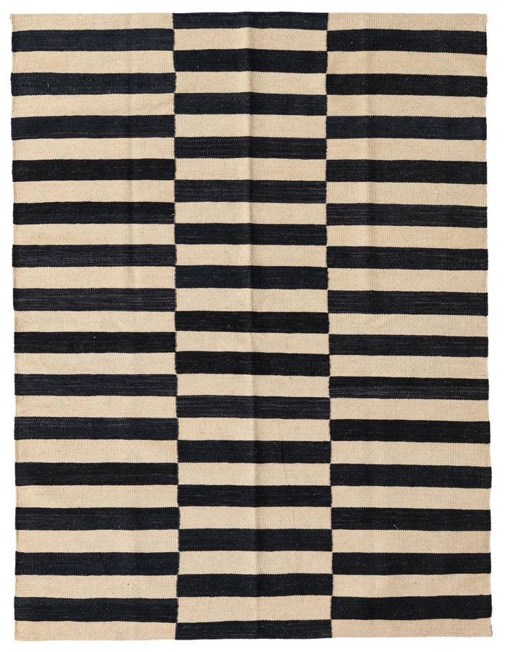 Detail image of 4' 2 x 5' 9 Hand Woven Kilim Modern Wool Rug