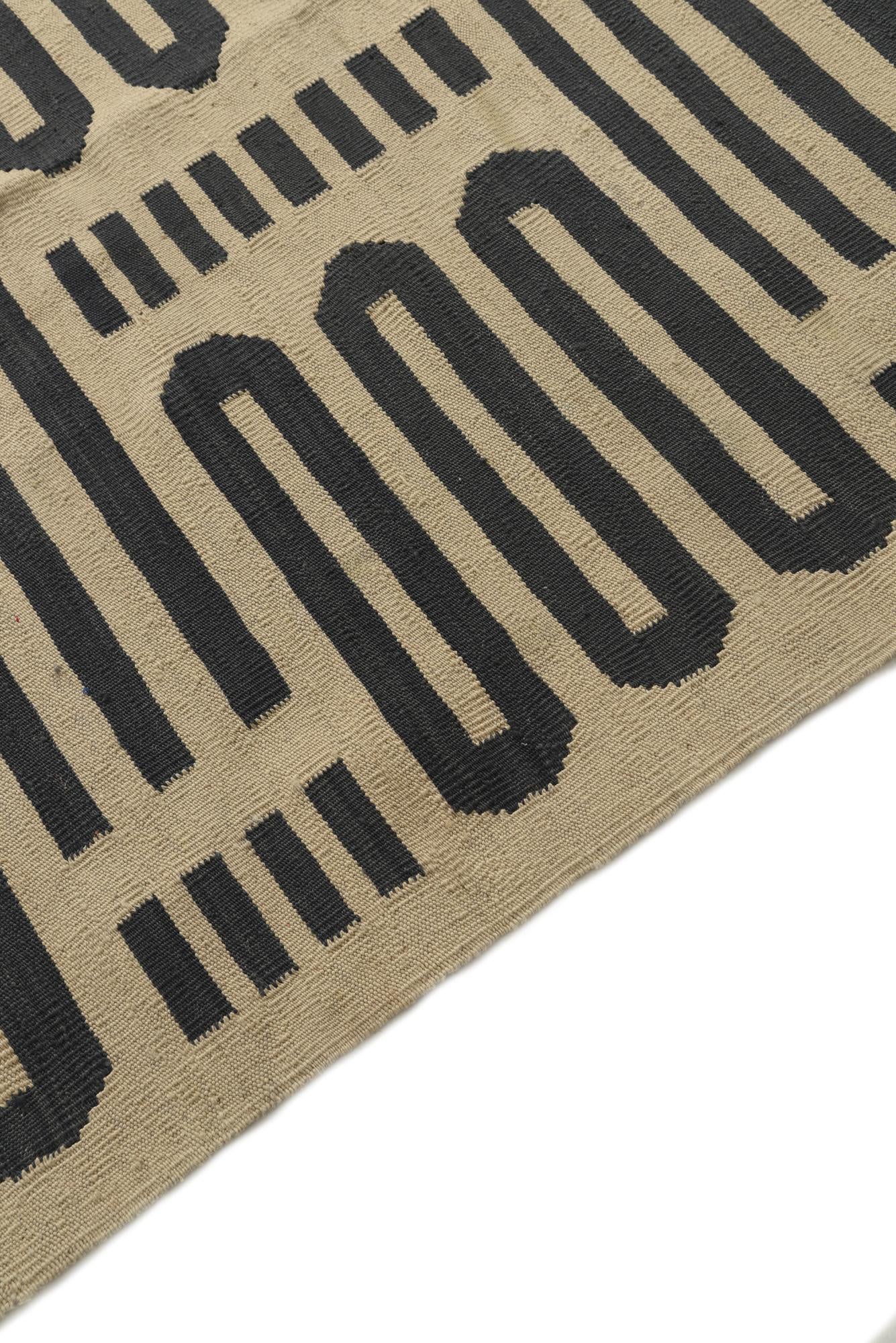 6' x 7' 5 Hand Woven Kilim Modern Wool Rug