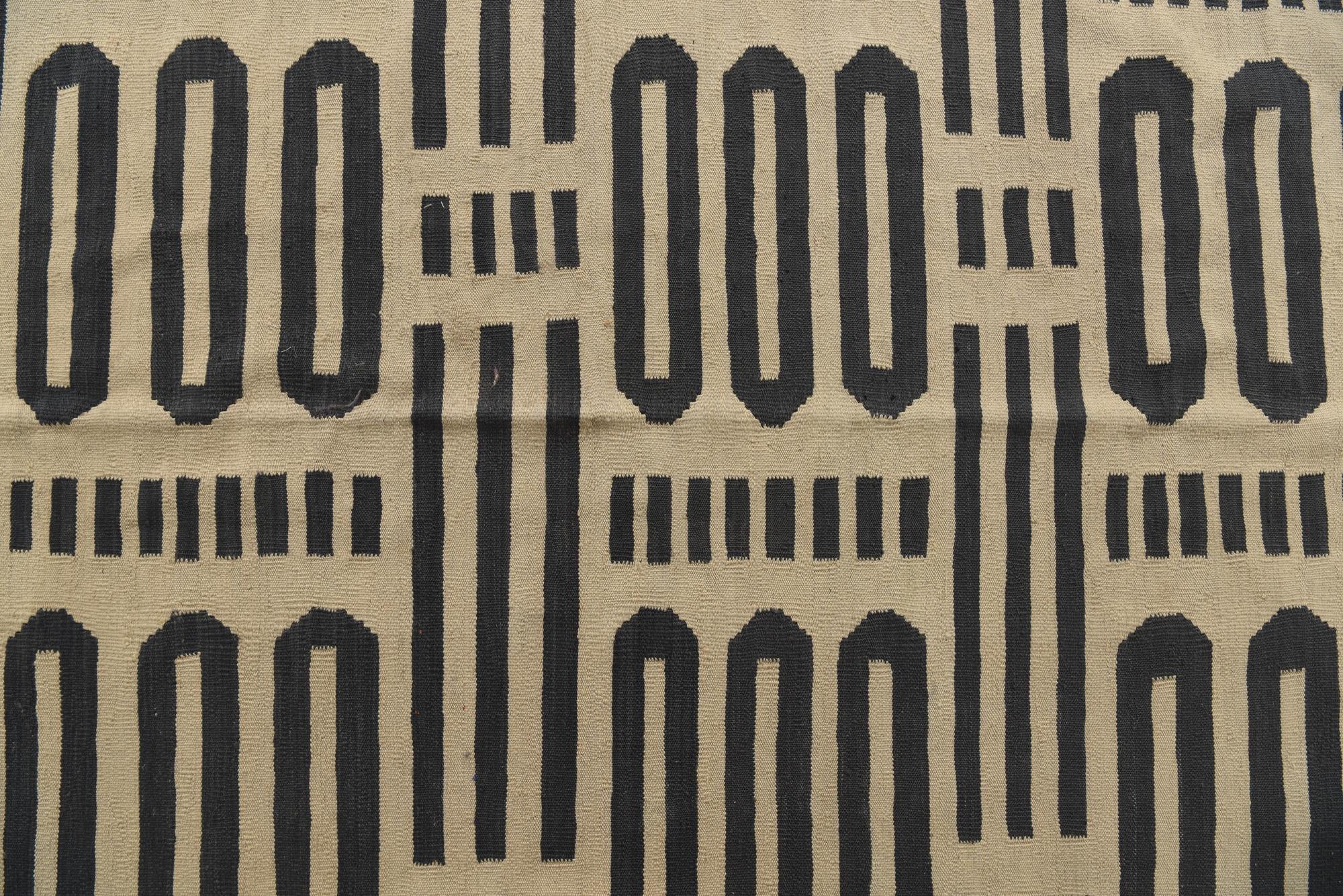 6' x 7' 5 Hand Woven Kilim Modern Wool Rug