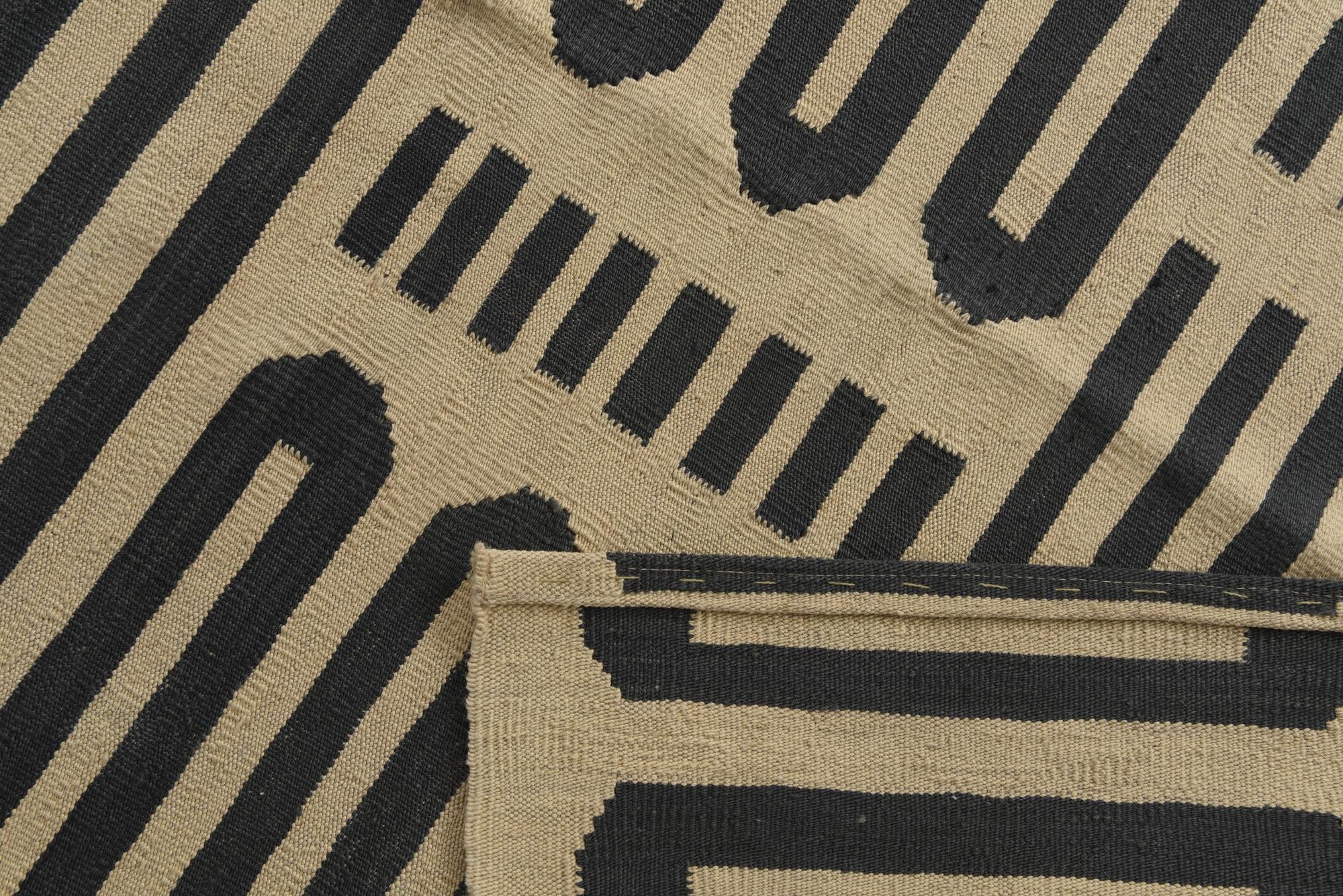 6' x 7' 5 Hand Woven Kilim Modern Wool Rug