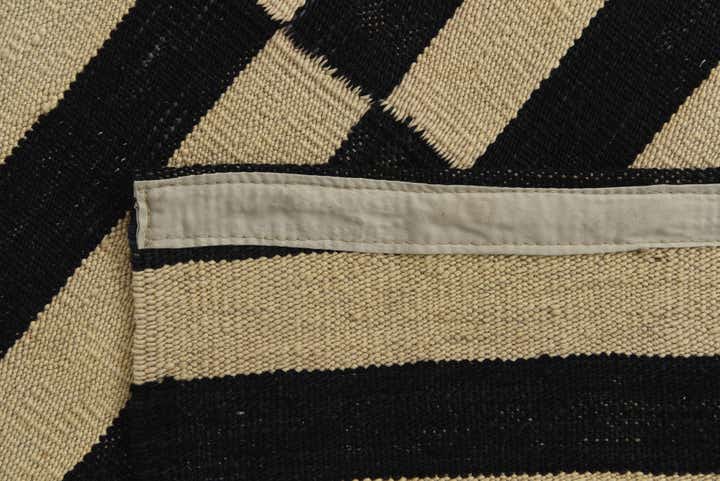 4' 3 x 6' Hand Woven Kilim Modern Wool Rug